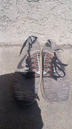 Nike Womens Gray Free RN Flyknit Running Shoes, Size: 8