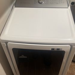 2023 Samsung DVE52A5500W/A3 Multi steam Dryer 