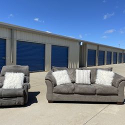 DELIVERY AVAILABLE 🚚🚛🚚Beautiful Gray Couch  W Recliner Chair 