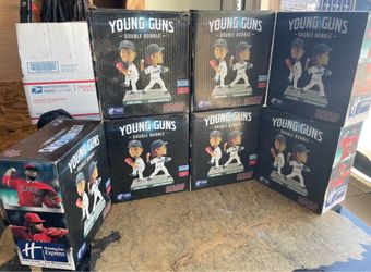 Young Guns double bobble head