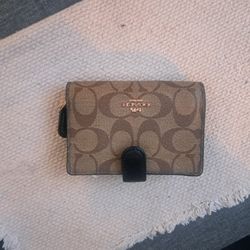 Small Authentic Coach Wallet 