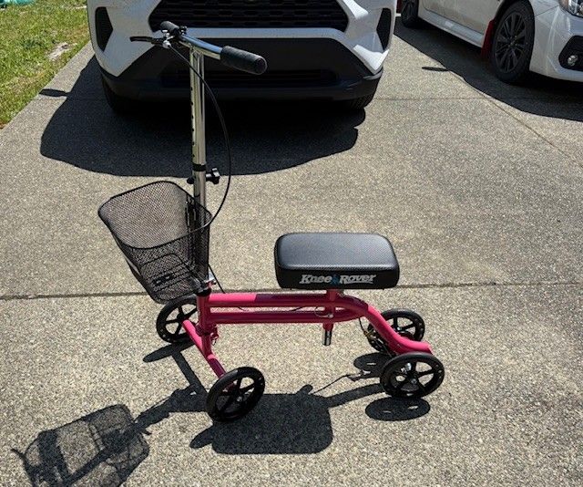 Knee Rover with Basket