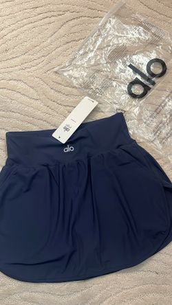 Woman’s Alo Skirt