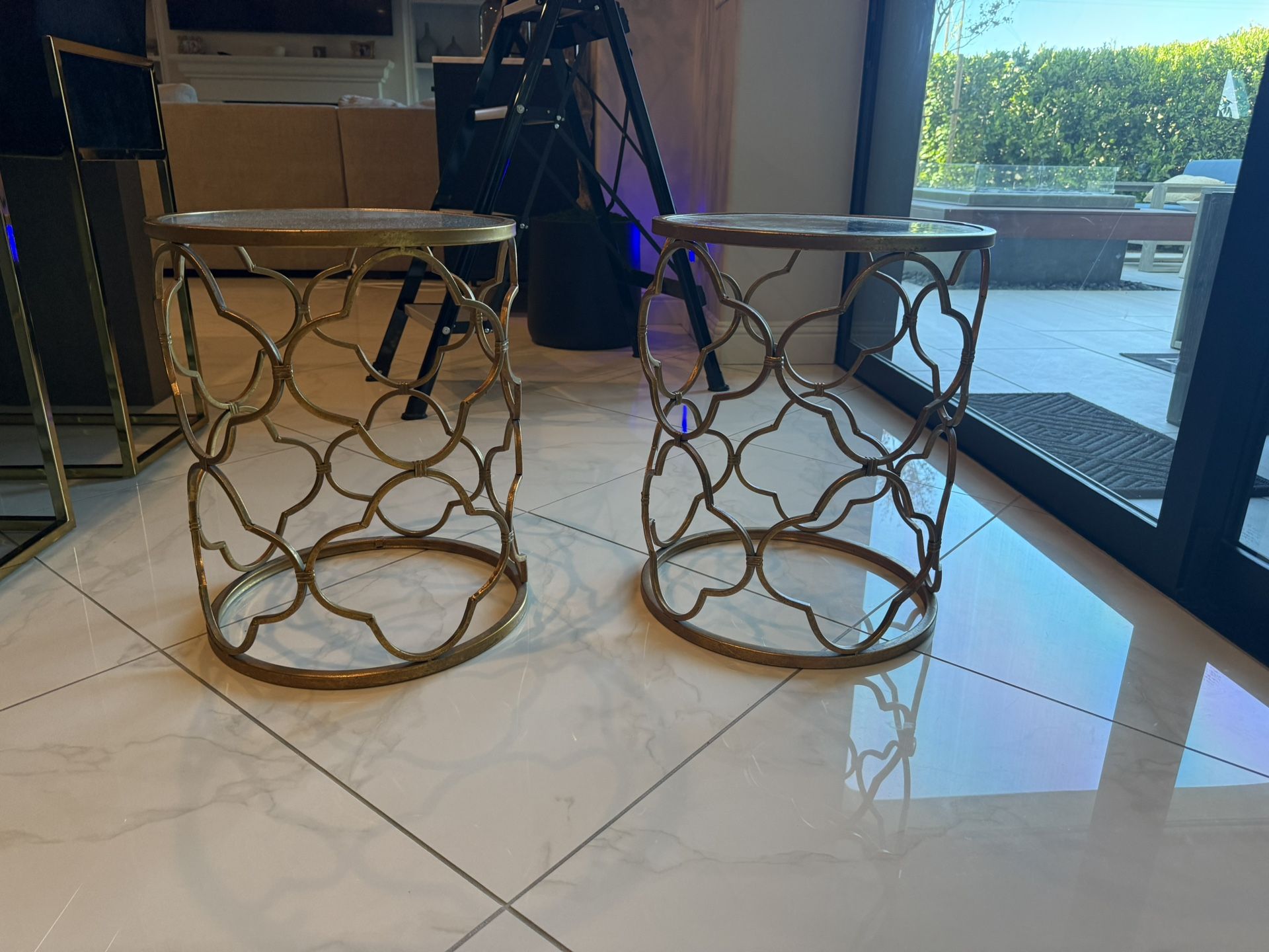 End Tables - Decorative