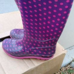 Girls Sz. 3 Rain boots