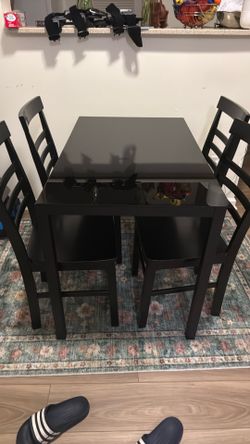 Dinning table