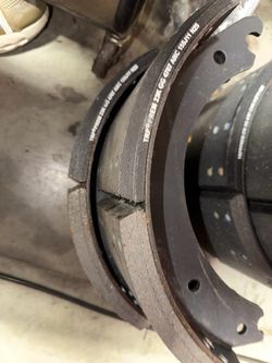 Semi truck brakes shoes