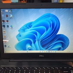 LAPTOP DELL INSPIRON 5570-TOUCH SCREEN-i5 QUADCORE-WIN 11 PRO