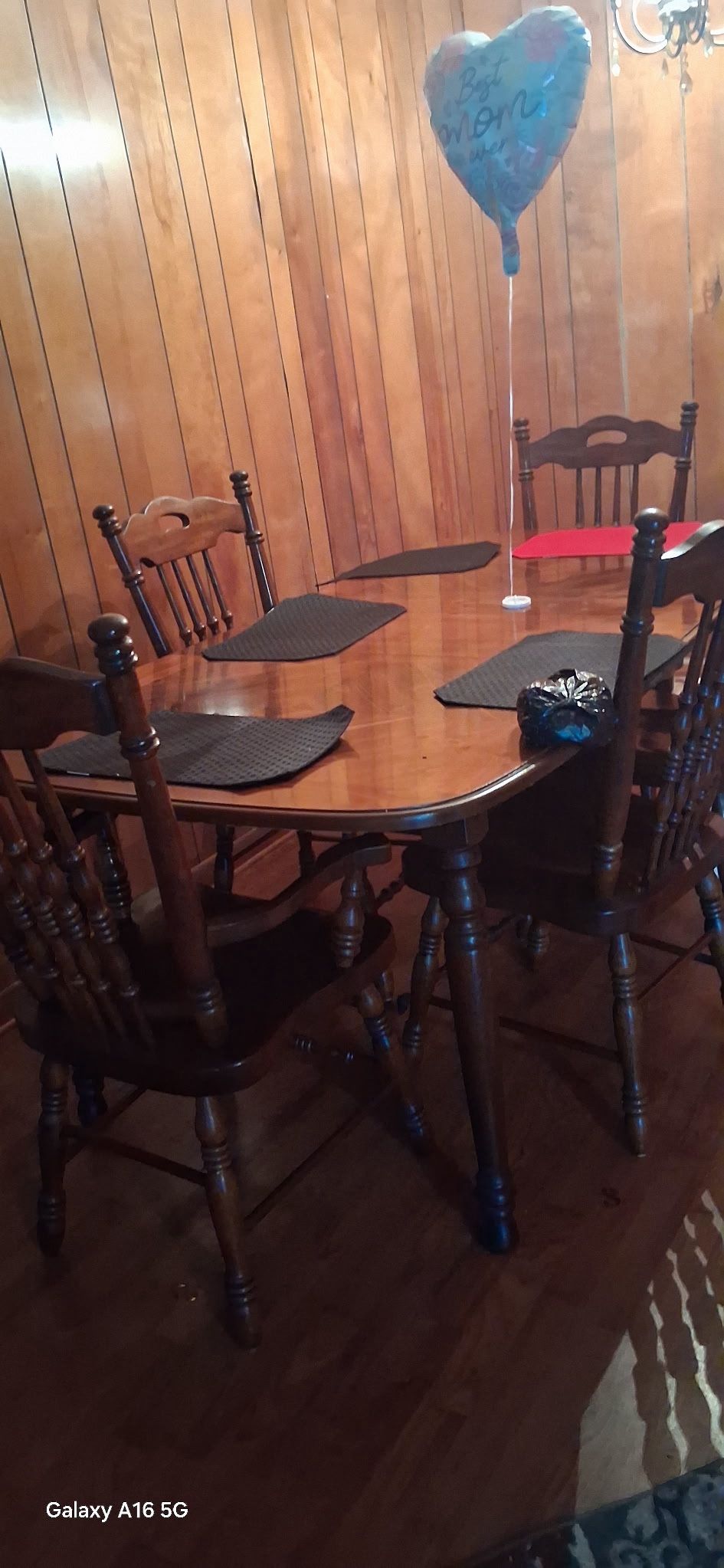 Dinning table Set 5 Chairs