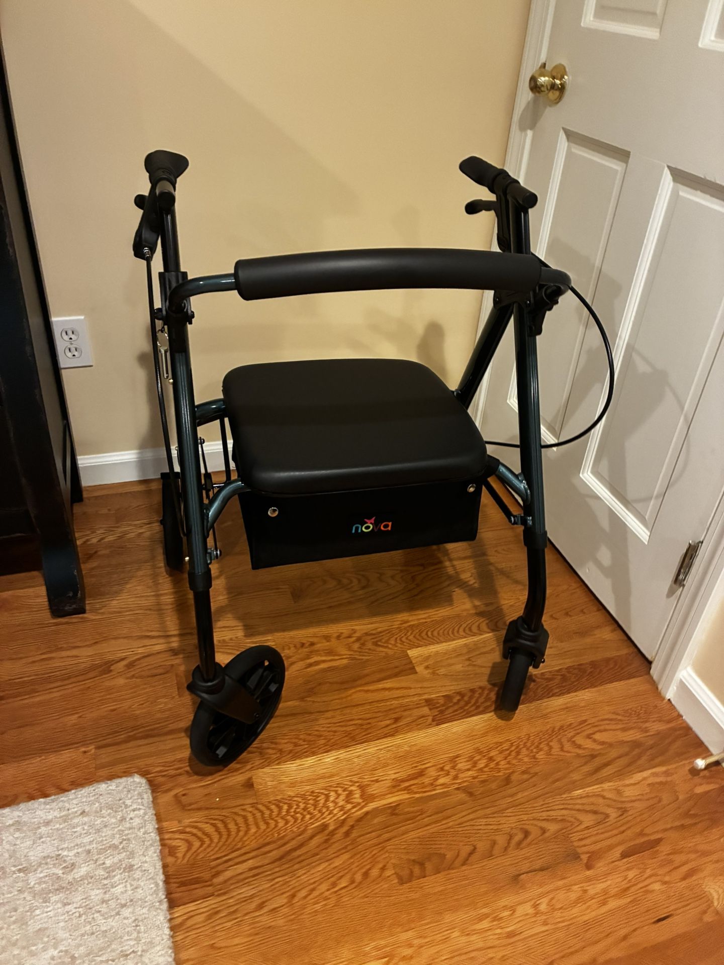 Nova Rollator With Seat