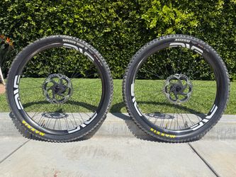 ENVE M7 Carbon MTB wheelset Hydra industry 9 hubs