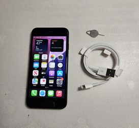 Iphone se 2gen CARRIER UNLOCKED,ANY PHONE COMPANY 64gb storage with charger or best offers