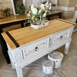 Entryway / Console / Sofa Table