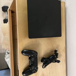 PS4 Slim