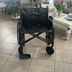 Everest and Jennings Travelers Wheelchair 24