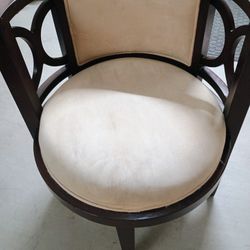 Accent Chair