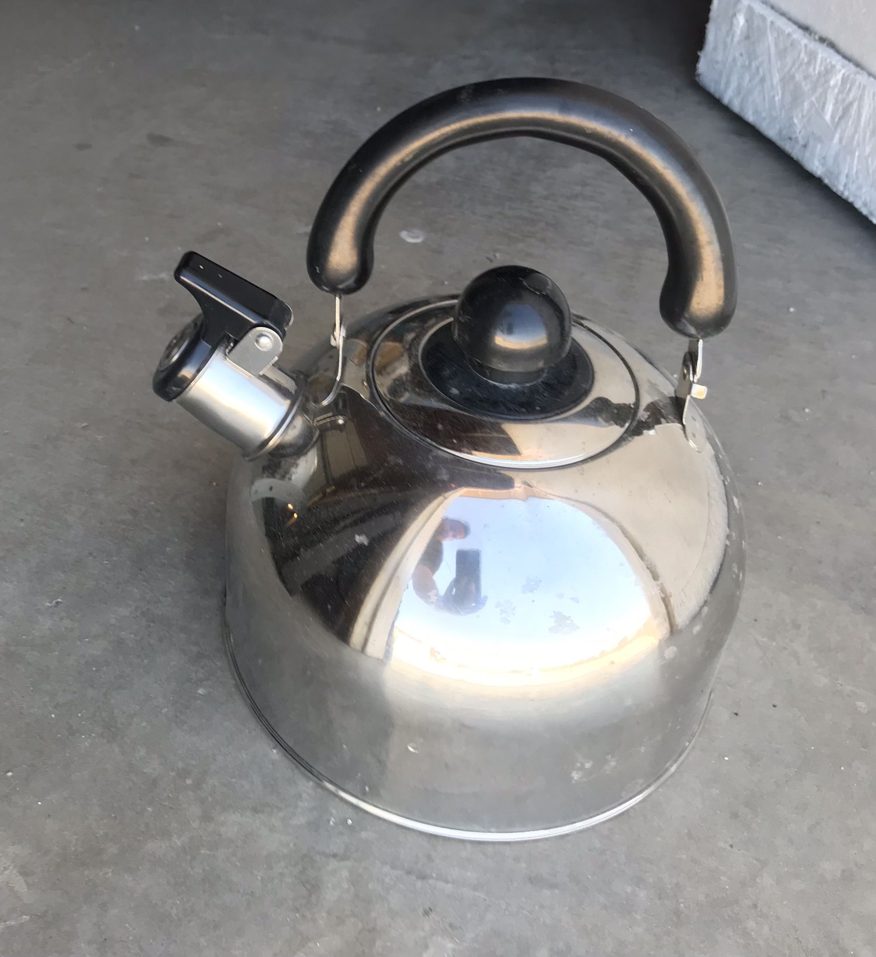 Flintshire Stainless Steel Whistling Teapot, 1.75 Quart, Silver Timberland Boots  10 and 10 1/2 (BRAND NEW )