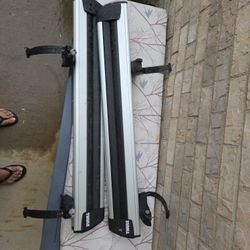 Thule Ski Racks $75