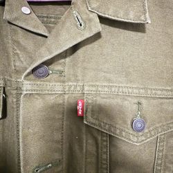 LEVI JACKET MENS SIZE M $10