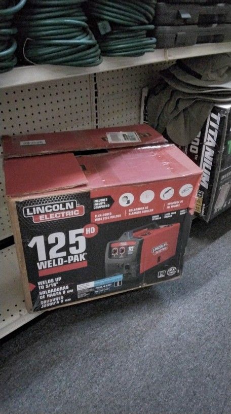 LINCOLN ELECTRIC 125 HD WELD - PAK WELDS UP TO 5/16"