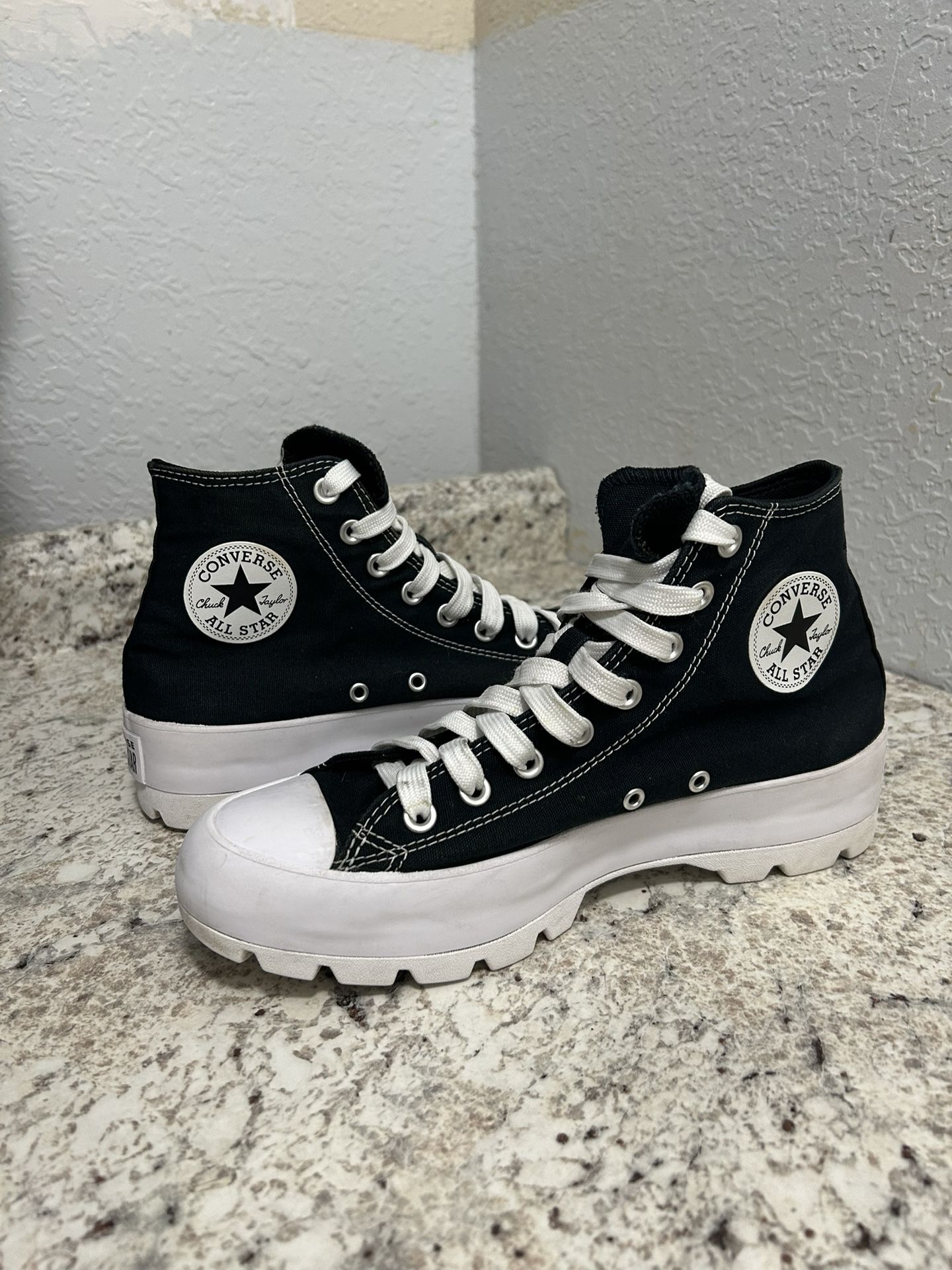 Converse Black High Top Shoes Women’s 10