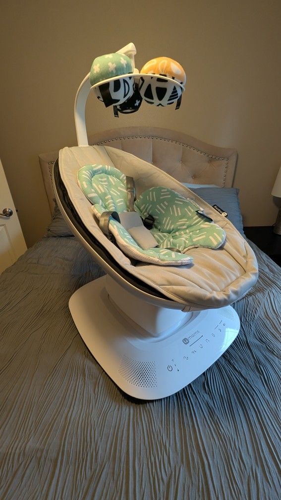 mamaRoo® multi-motion baby swing®