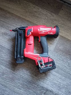 Milwaukee 18 GA BRAD NAIL BATTERY XC5.0