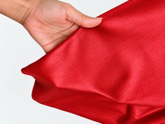 ❤️ Red Stretch Square-Neck Crop Top – Fitted & Chic