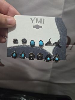 YMI Western Turquoise Stud Earrings Set