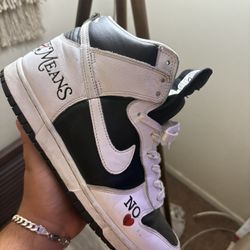 Nike Dunks Supreme 