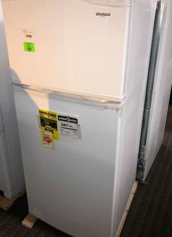 Brand New Whirlpool Top Freezer Refrigerator (Model:WRT316SFDW) 9UVE