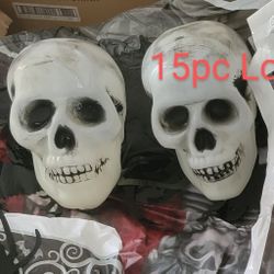 15pc Halloween Decorations Lot Tablecloths Wall Door Hanger Streamers Chandelier Table Decorations Skulls