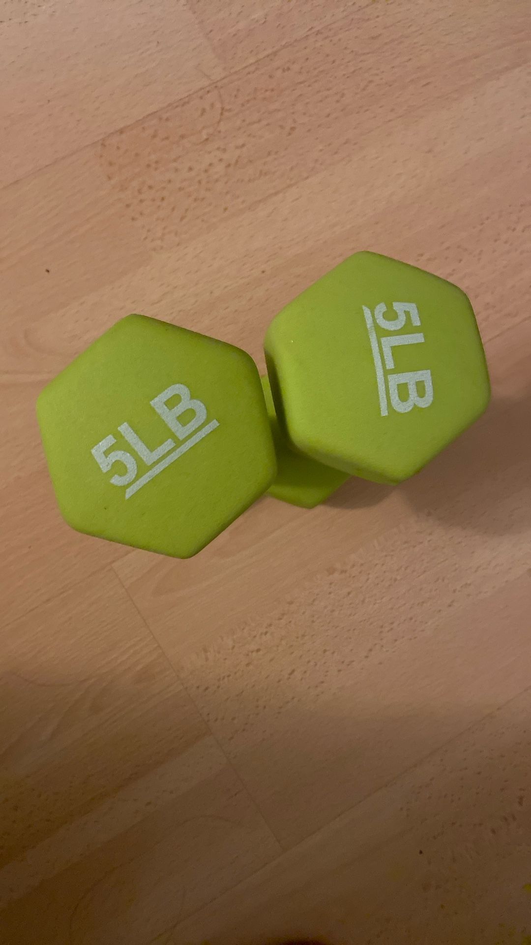 Set of (2x5lbs) dumbbells