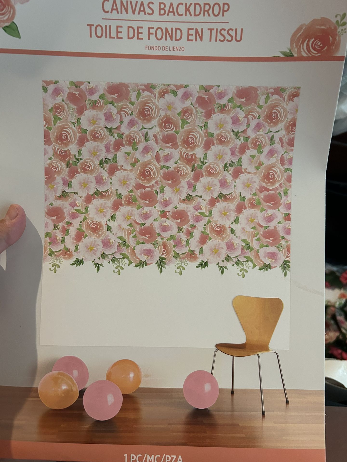 It’s a girl baby shower decor