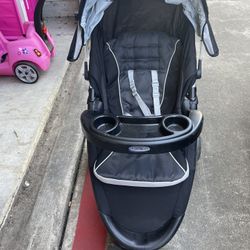 Graco®'s Fast Action Fold Sport Click Connect Travel System (Stroller) in Gotham.