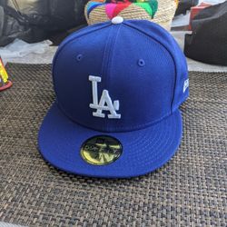 LA DODGERS HAT 75/8 SIZE