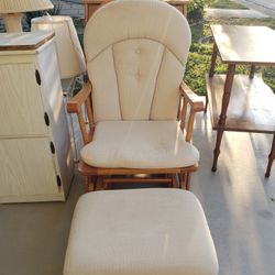 Wood Rocking Chair With Ottoman 