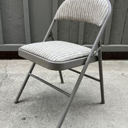 Folding Party Chairs padded Seat (set of 4)