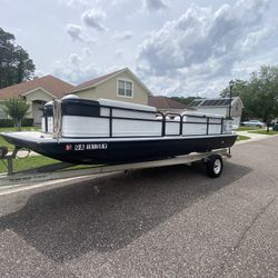 1992 Hurricane FunDeck 24ft