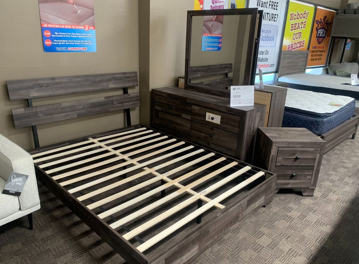 Brown queen platform bedroom set