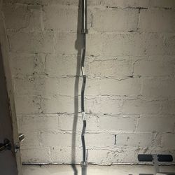 Sit up bench and Olympic bar