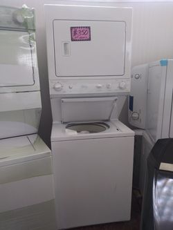 GE 27 in electric stackable washer/dryer working perfectly