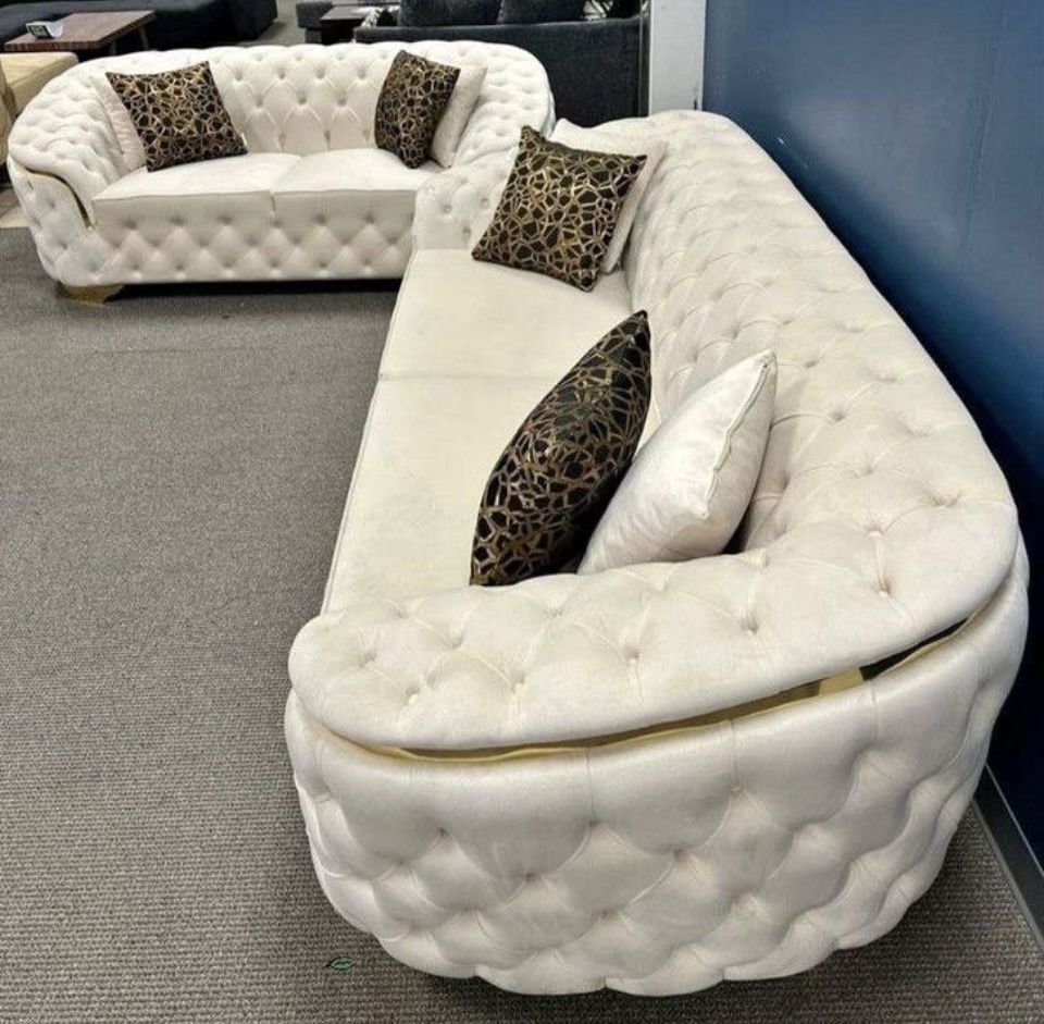 Evalyn White Velvet Living Room Set / 2pc for Sale in Riverside, CA