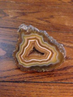 Polished crystal agate