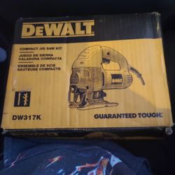 BRAND NEW  DEWALT  JIG SAW
