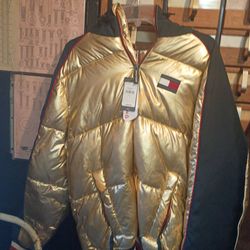 Tommy Hilfiger puffy jacket