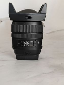 Sigma 24-70mm f/2.8 DG OS HSM Art Lens - Excellent Condition