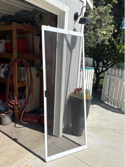 Screen door