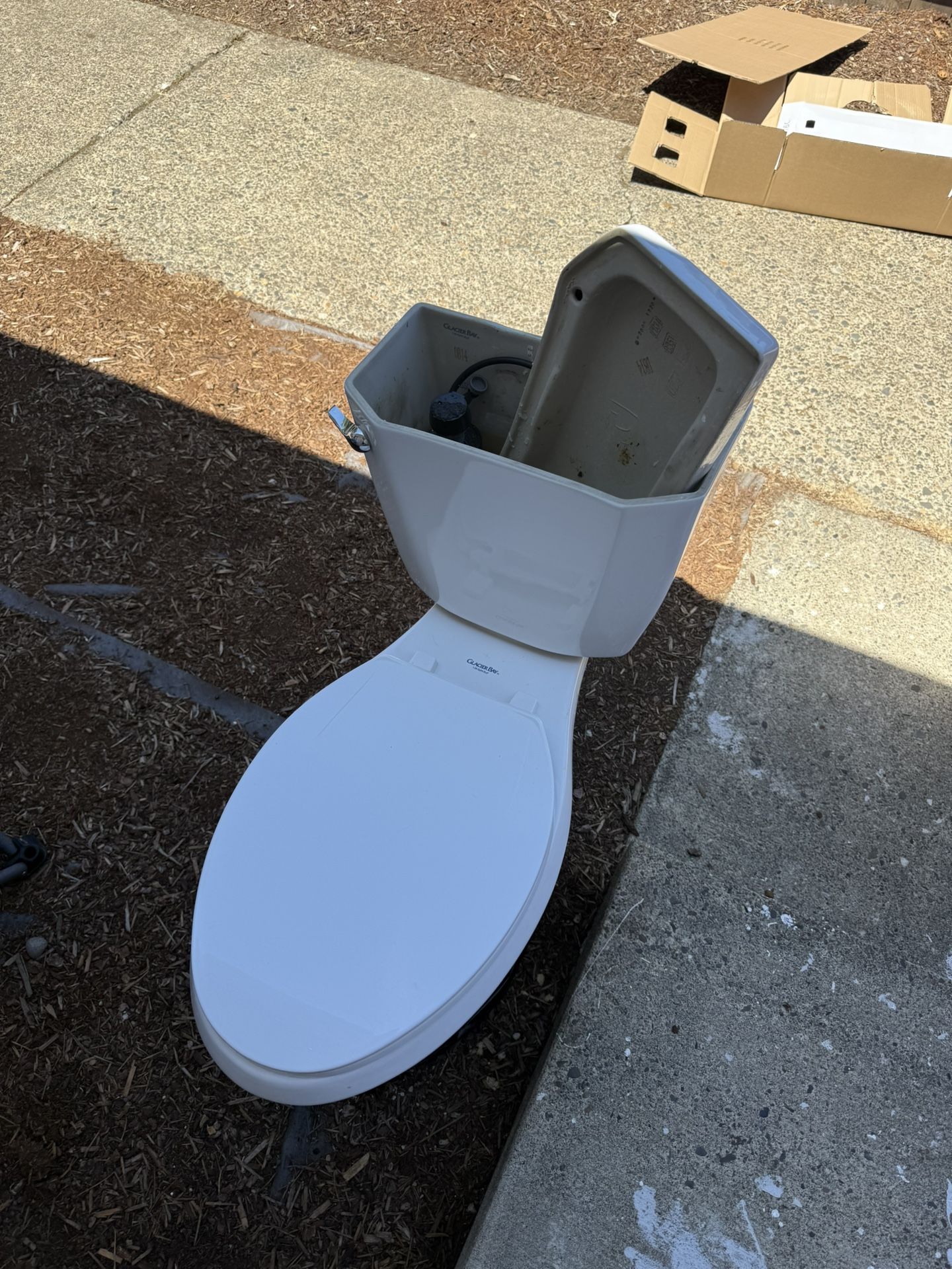 Free Toilet