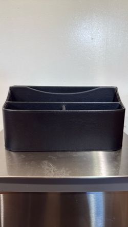 Desk organizer